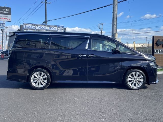 TOYOTA VELLFIRE 2015