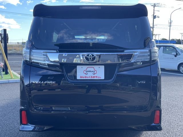 TOYOTA VELLFIRE 2015