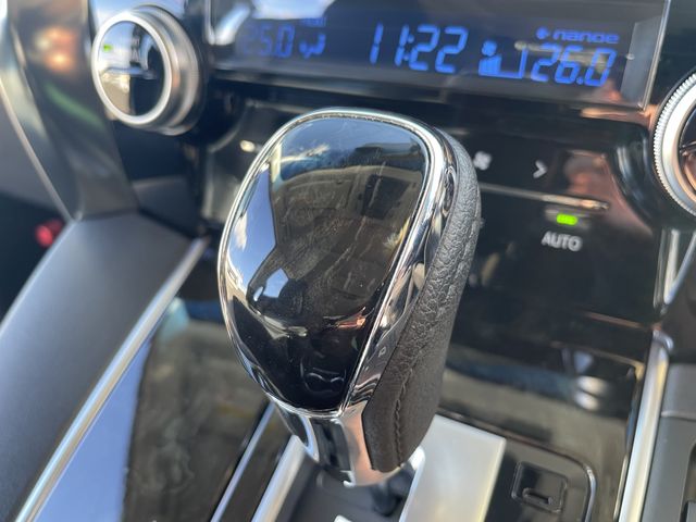 TOYOTA VELLFIRE 2015