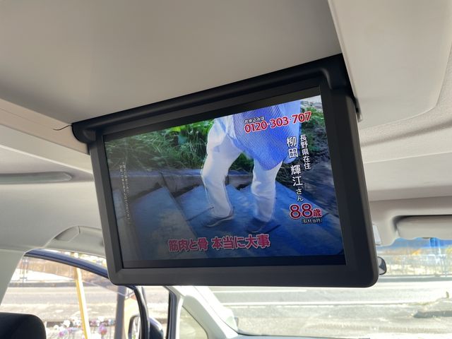 TOYOTA VELLFIRE 2015