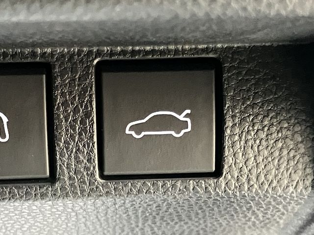 TOYOTA CROWN CROSSOVER 2023