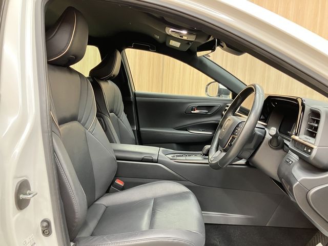 TOYOTA CROWN CROSSOVER 2023