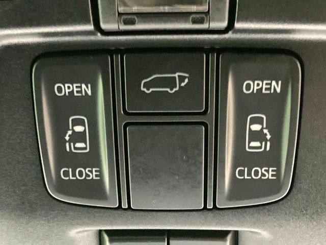 TOYOTA VELLFIRE 2018