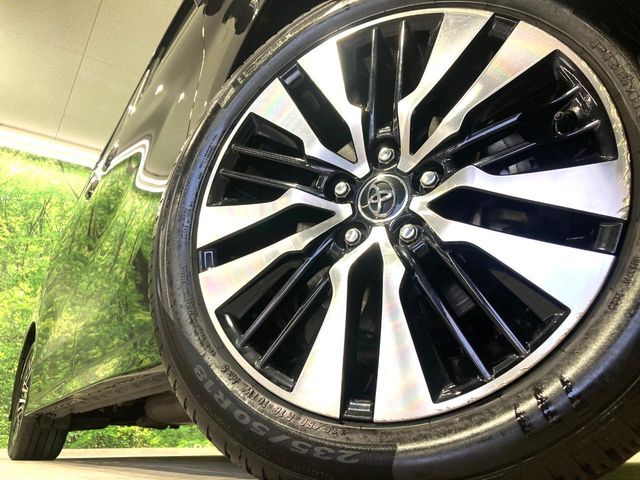 TOYOTA VELLFIRE 2018