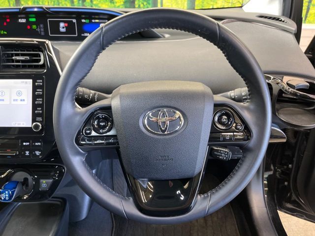 TOYOTA PRIUS 2022
