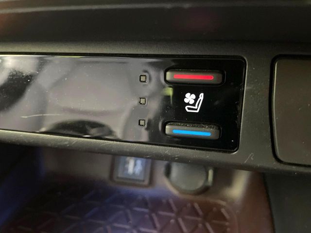 TOYOTA RAV4 4WD 2023