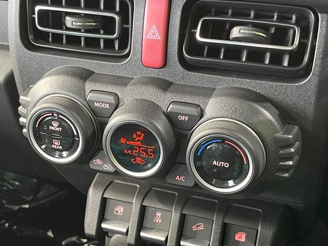 SUZUKI JIMNY NOMADE 2025