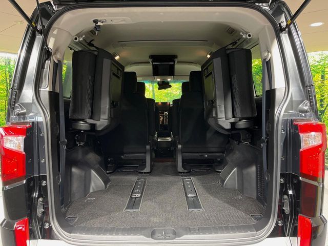 MITSUBISHI DELICA D:5 4WD 2021