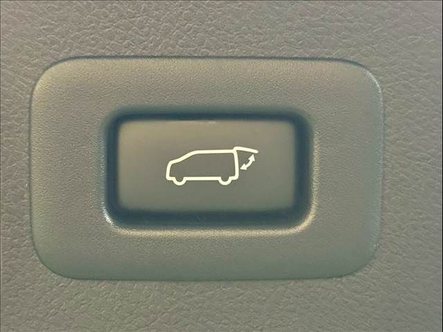 TOYOTA VELLFIRE 2015