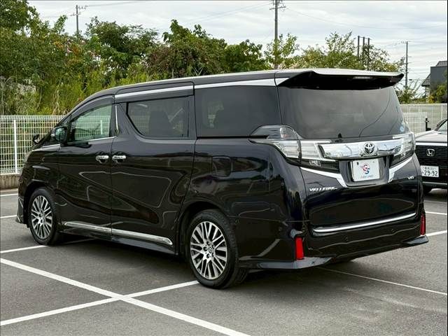 TOYOTA VELLFIRE 2015