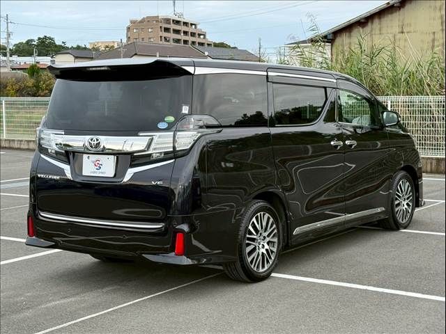 TOYOTA VELLFIRE 2015
