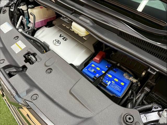 TOYOTA VELLFIRE 2015