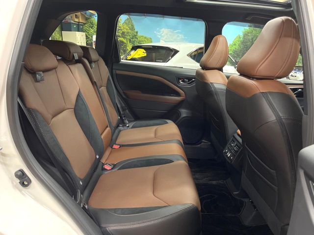 SUBARU FORESTER 2025