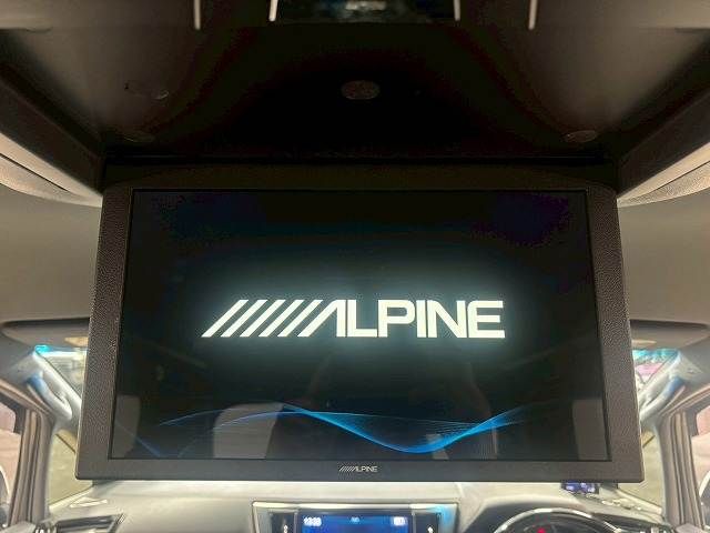 TOYOTA VELLFIRE 2017