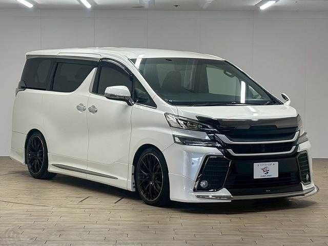 TOYOTA VELLFIRE 2017