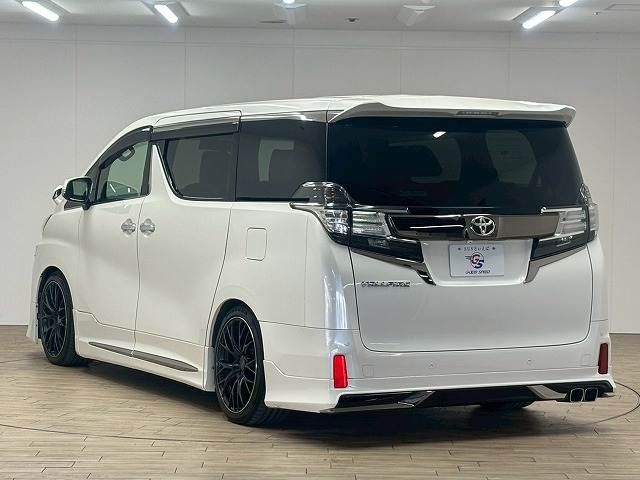 TOYOTA VELLFIRE 2017