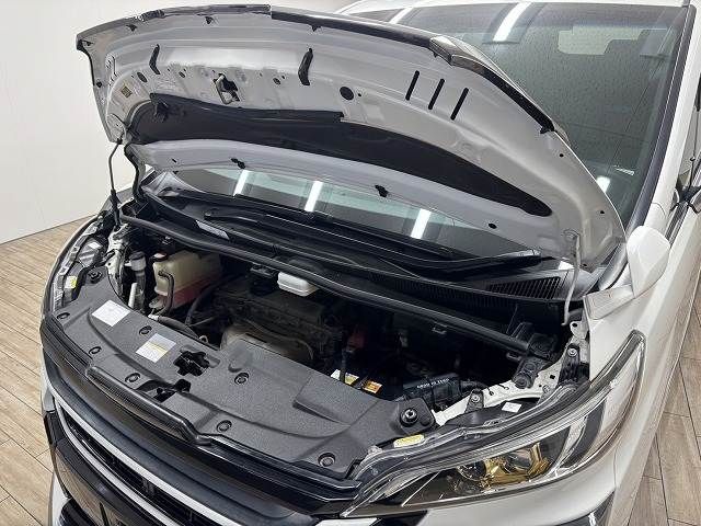 TOYOTA VELLFIRE 2017