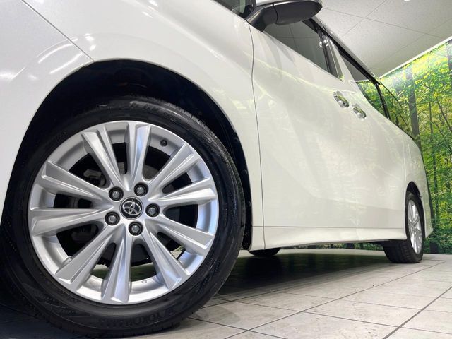 TOYOTA VELLFIRE 2016