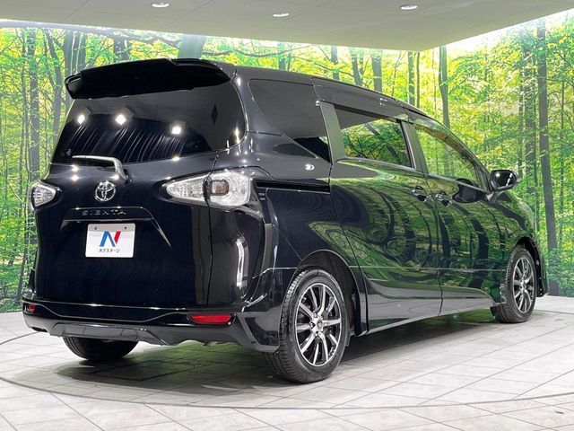 TOYOTA SIENTA 2016