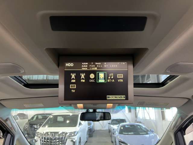 TOYOTA ALPHARD hybrid 4WD 2014