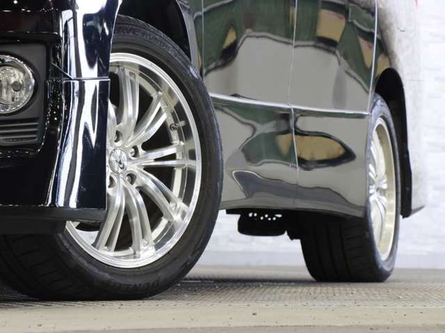 TOYOTA ALPHARD hybrid 4WD 2014