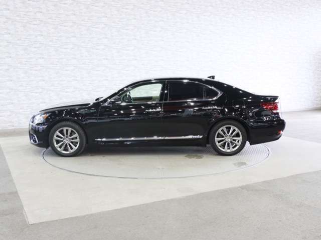 TOYOTA LEXUS LS600h 2015