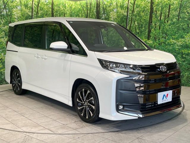 TOYOTA NOAH 2023