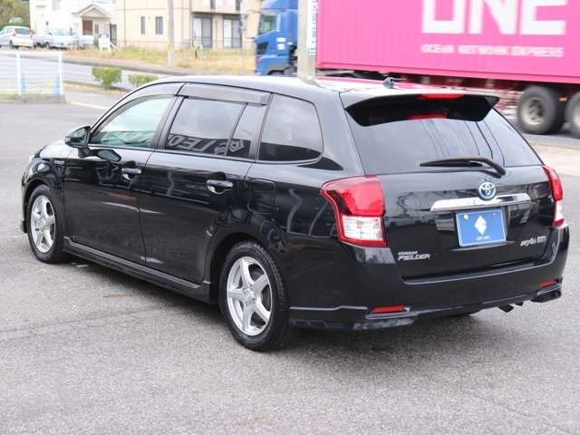TOYOTA COROLLA FIELDER HYBRID 2014