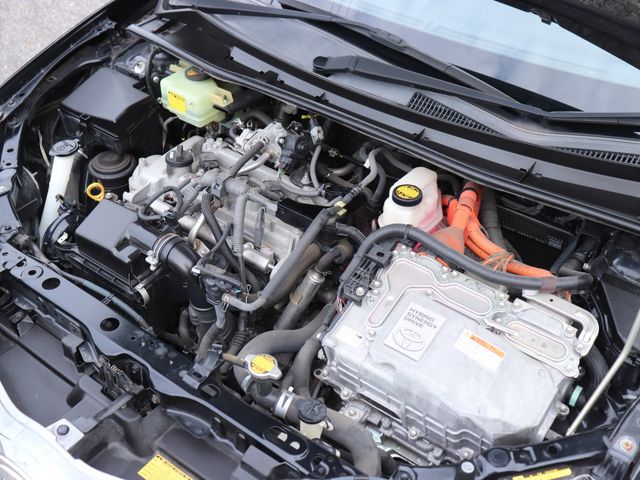 TOYOTA COROLLA FIELDER HYBRID 2014