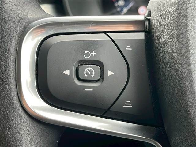 VOLVO VOLVO XC40 2020