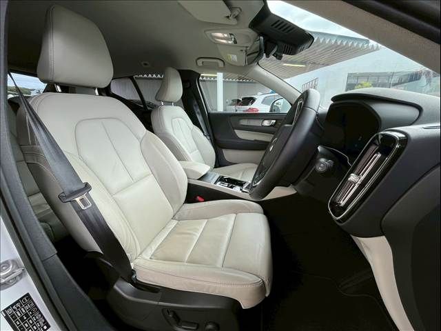 VOLVO VOLVO XC40 2024