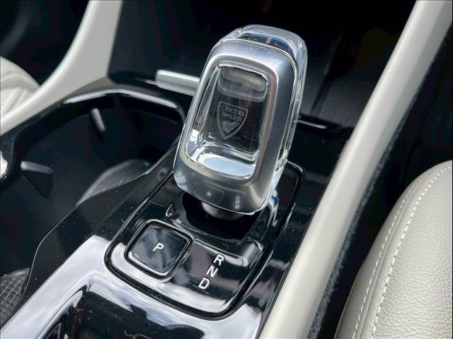 VOLVO VOLVO XC40 2024