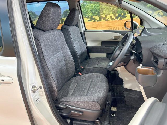 TOYOTA SIENTA HYBRID 2023