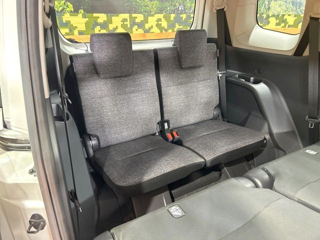 TOYOTA SIENTA HYBRID 2023