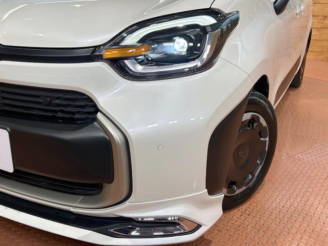 TOYOTA SIENTA HYBRID 2023