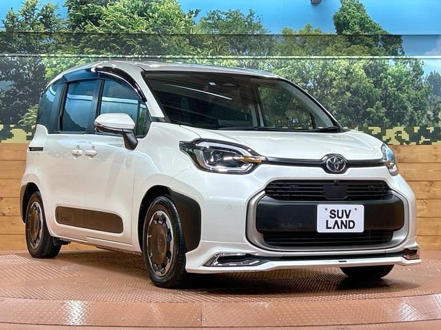 TOYOTA SIENTA HYBRID 2023