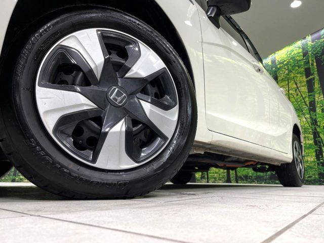 HONDA FIT HYBRID 4WD 2016