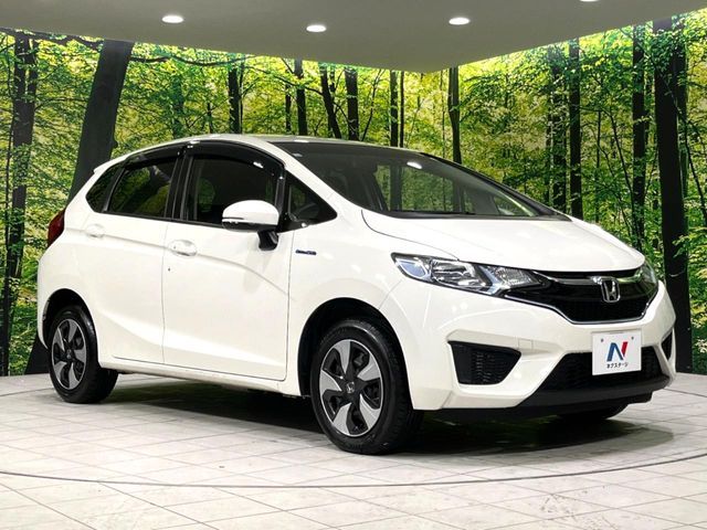 HONDA FIT HYBRID 4WD 2016