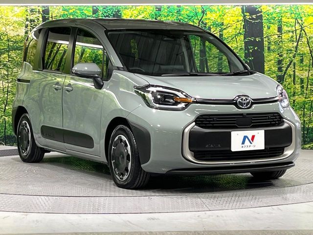 TOYOTA SIENTA HYBRID 2022