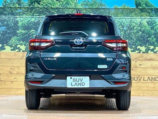 TOYOTA RAIZE HYBRID 2022