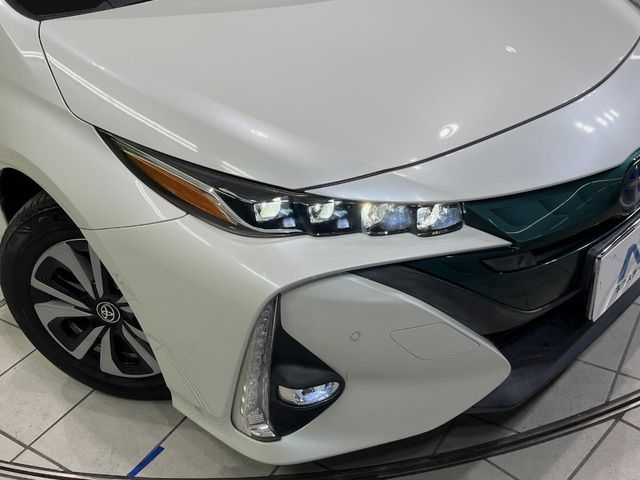 TOYOTA PRIUS PHV 2017
