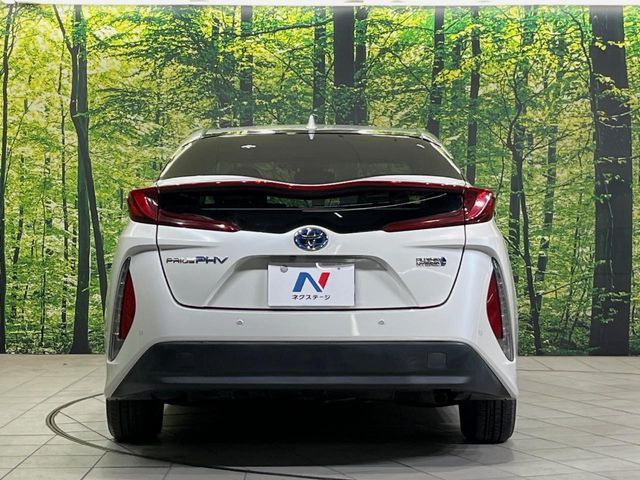 TOYOTA PRIUS PHV 2017