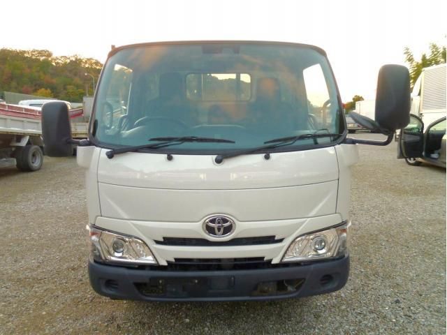 TOYOTA DYNA 2020