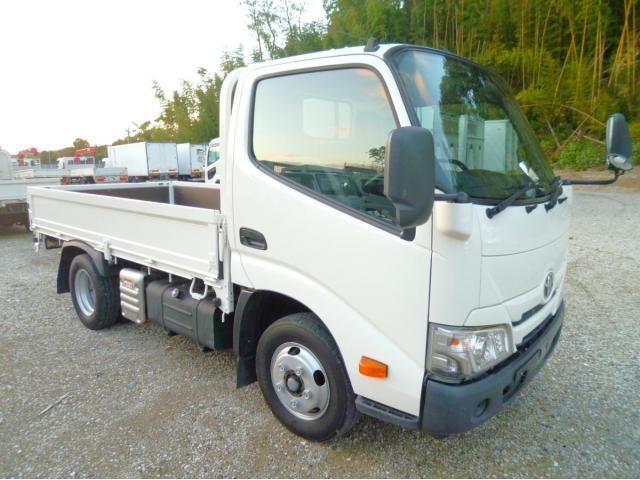 TOYOTA DYNA 2020