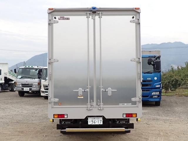 MITSUBISHI CANTER 2025