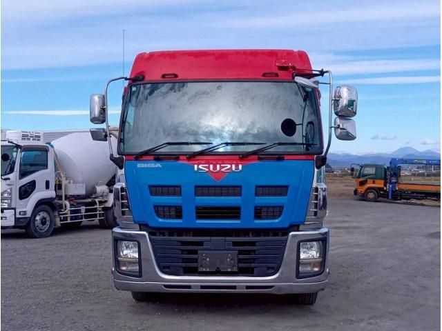 ISUZU GIGA 2013