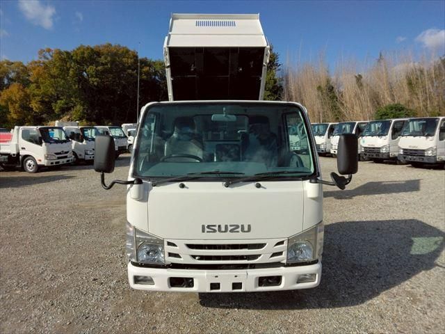 ISUZU ELF 2017