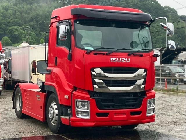 ISUZU GIGA 2019