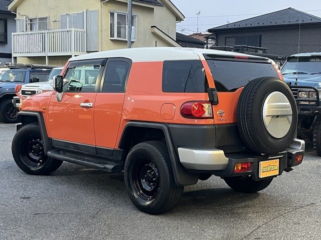 TOYOTA FJ CRUISER 4WD 2014