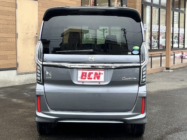 HONDA N BOX CUSTOM 2018